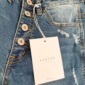 BRAND NEW: VICI DOLLS| High Rise Distressed Skinny